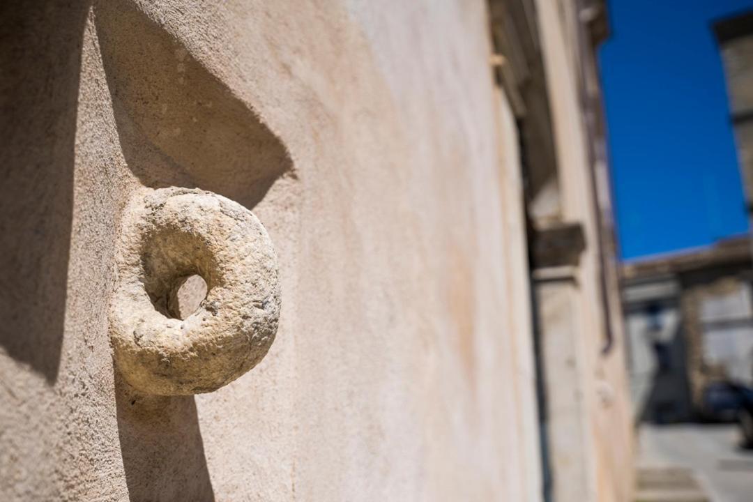 Palazzo Laureano - Dimora Storica Hotel Tricarico Exterior foto